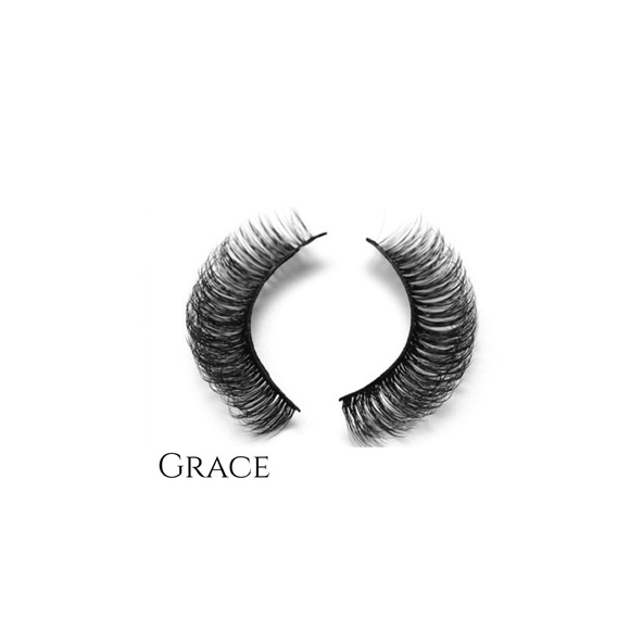 Laylani Lashes - Picture 10 of 11